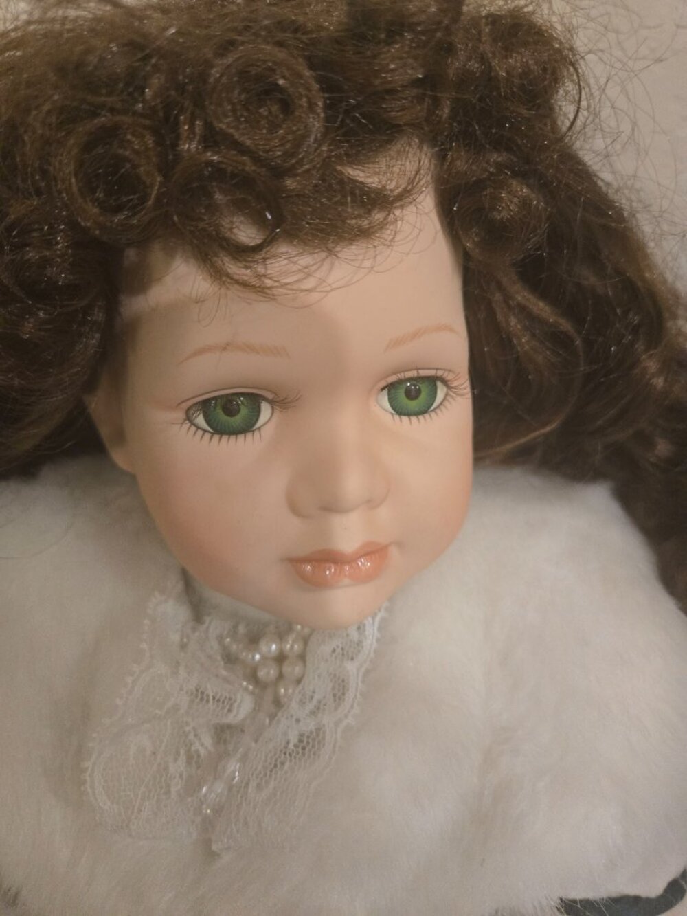 GEPPEDDO Collections Series Porcelain doll - Picture 3 of 13